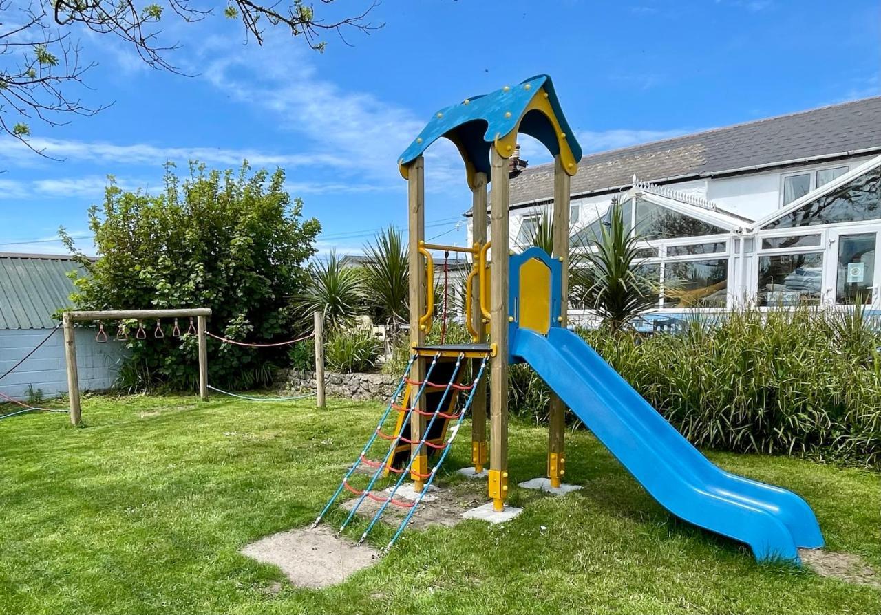 Roselands Caravan Park, Nr Lands End, Cornwall سانت جَست المظهر الخارجي الصورة