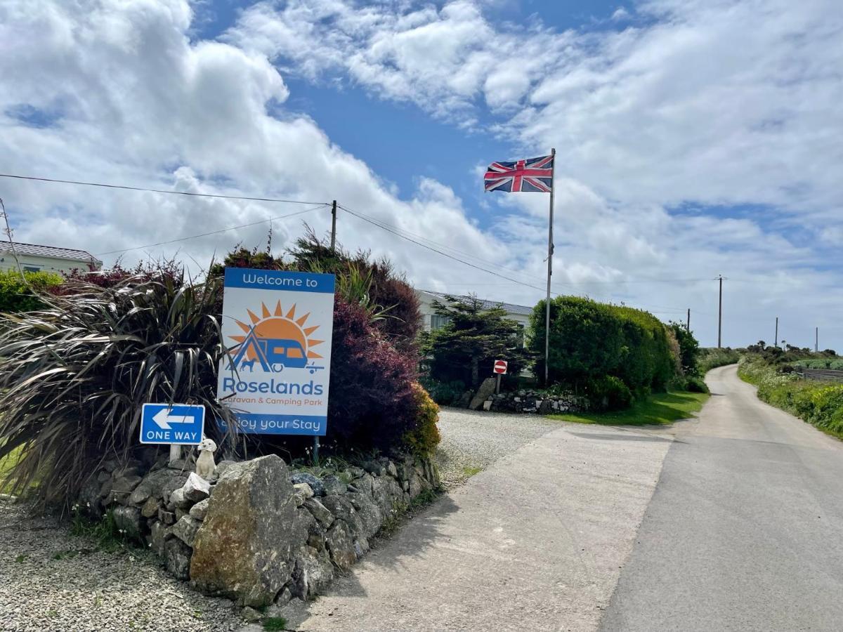 Roselands Caravan Park, Nr Lands End, Cornwall سانت جَست المظهر الخارجي الصورة