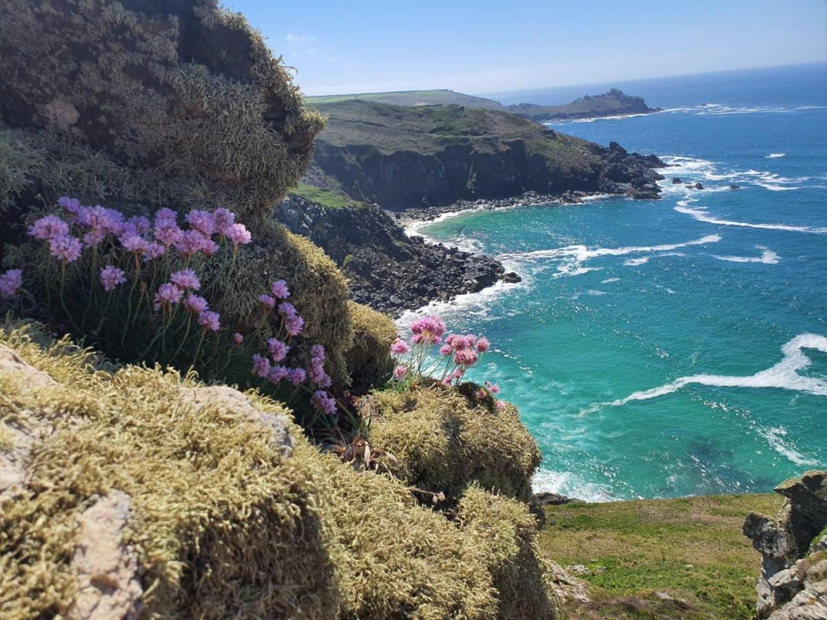 Roselands Caravan Park, Nr Lands End, Cornwall سانت جَست المظهر الخارجي الصورة