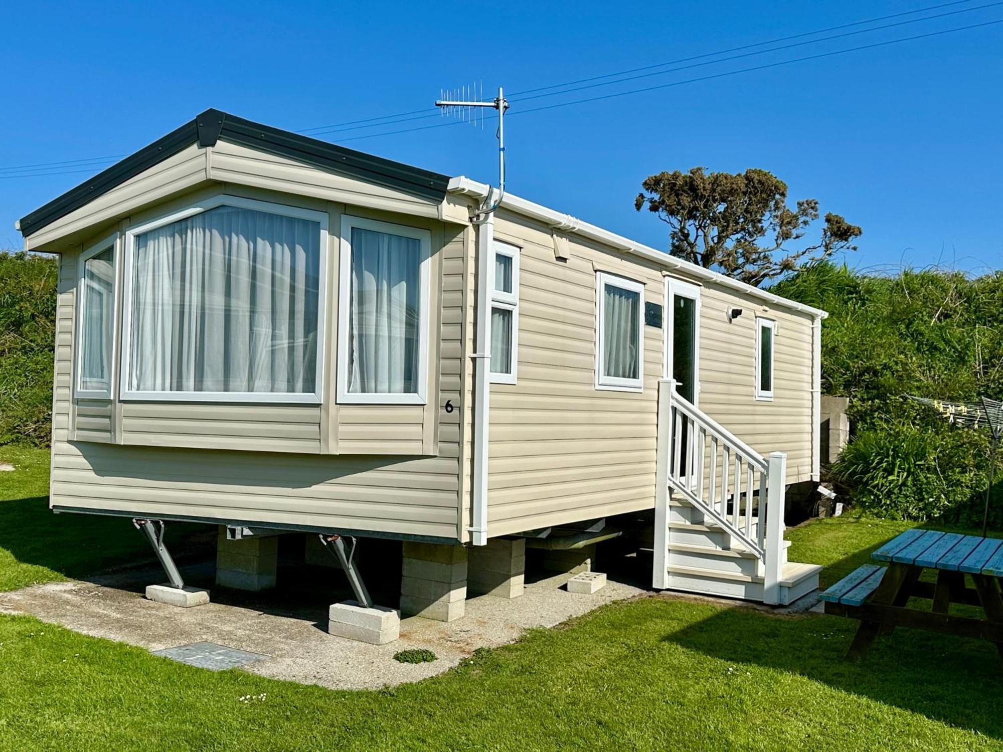 Roselands Caravan Park, Nr Lands End, Cornwall سانت جَست المظهر الخارجي الصورة